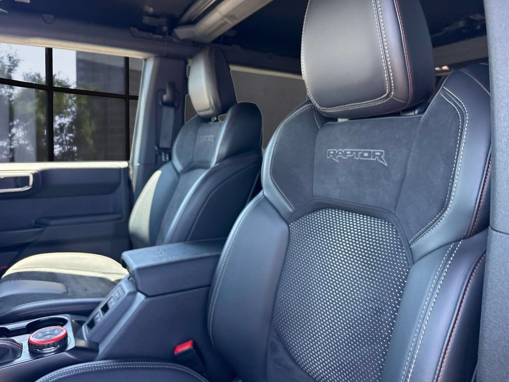 Certified 2025 Ford Bronco Raptor w/ Interior Carbon Fiber Pack AWD/4WD image 27