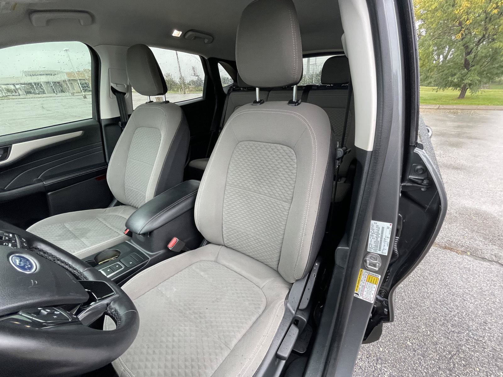 Certified 2022 Ford Escape SE w/ SE Sport Appearance Package AWD/4WD image 17