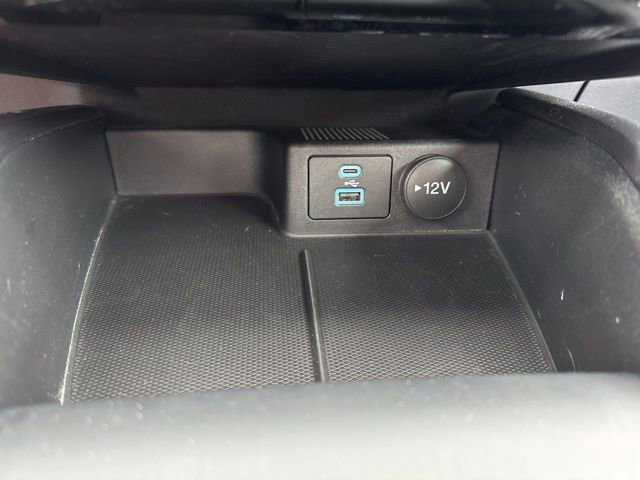 Certified 2022 Ford Escape Titanium w/ Class II Trailer Tow Package image 25