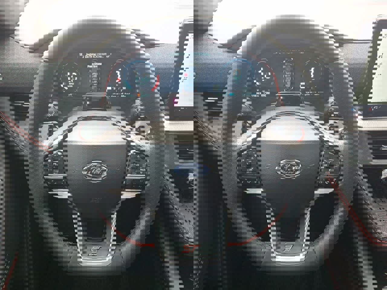 Certified 2025 Ford Explorer ST image 22