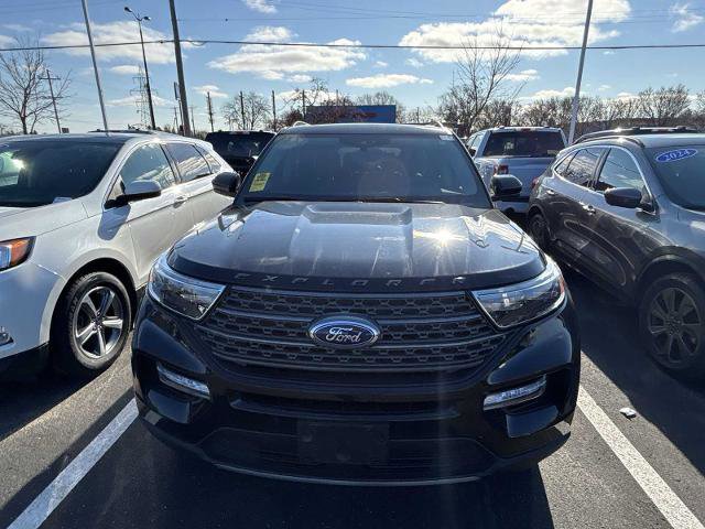 Certified 2023 Ford Explorer XLT w/ Equipment Group 202A AWD/4WD image 6