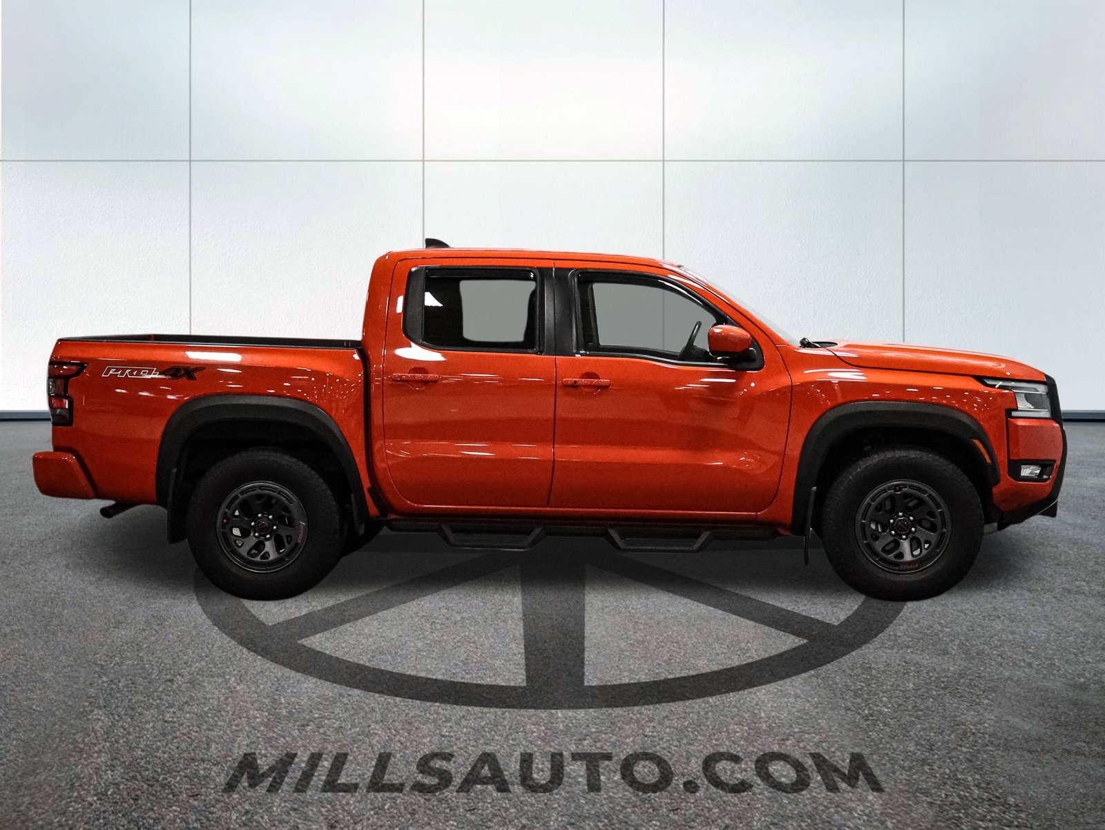Used 2025 Nissan Frontier PRO-4X w/ Interior Protection Package AWD/4WD image 9