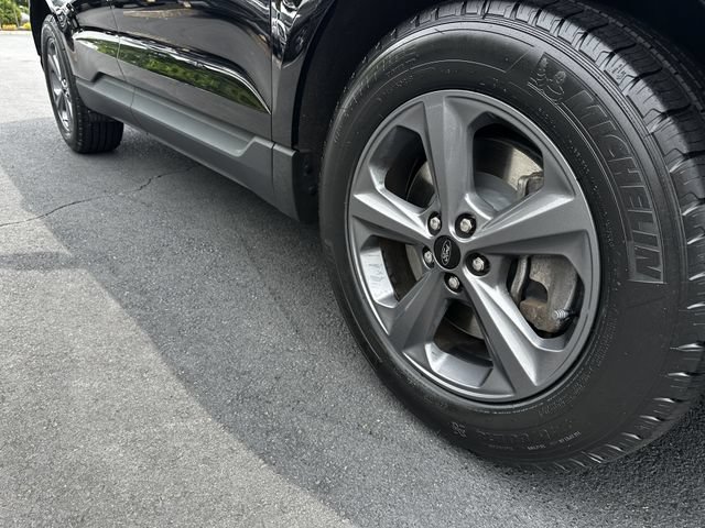 Certified 2022 Ford Edge SEL w/ Sport Appearance Package AWD/4WD image 11