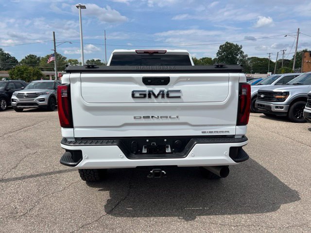 Used 2024 GMC Sierra 3500 Denali Ultimate AWD/4WD image 5