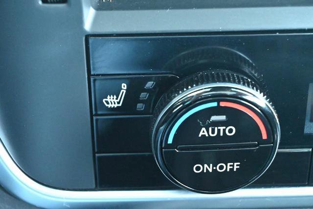 Used 2023 Nissan Rogue SV image 36