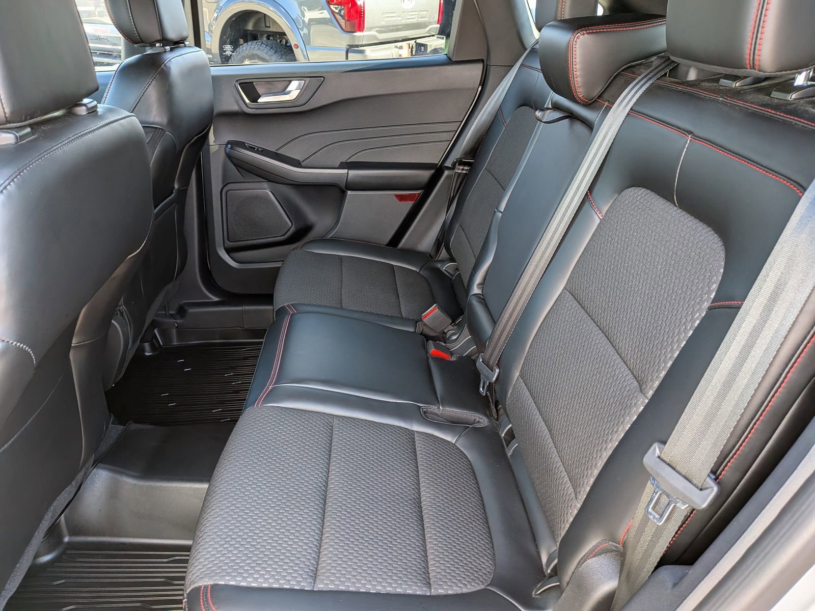 Certified 2023 Ford Escape ST-Line Select w/ Tech Pack #1 image 17