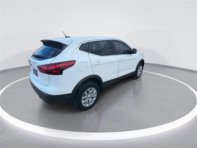 Used 2018 Nissan Rogue Sport S image 6
