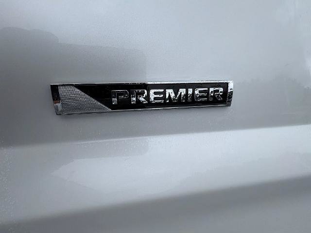 Used 2017 Chevrolet Suburban Premier AWD/4WD image 9