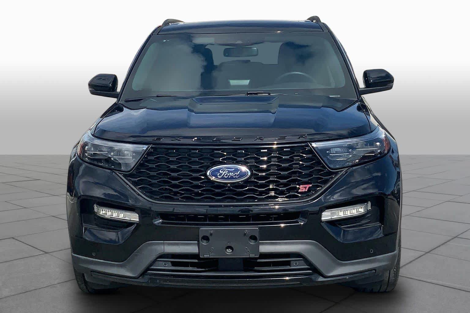 Certified 2023 Ford Explorer ST w/ Equipment Group 401A AWD/4WD image 4