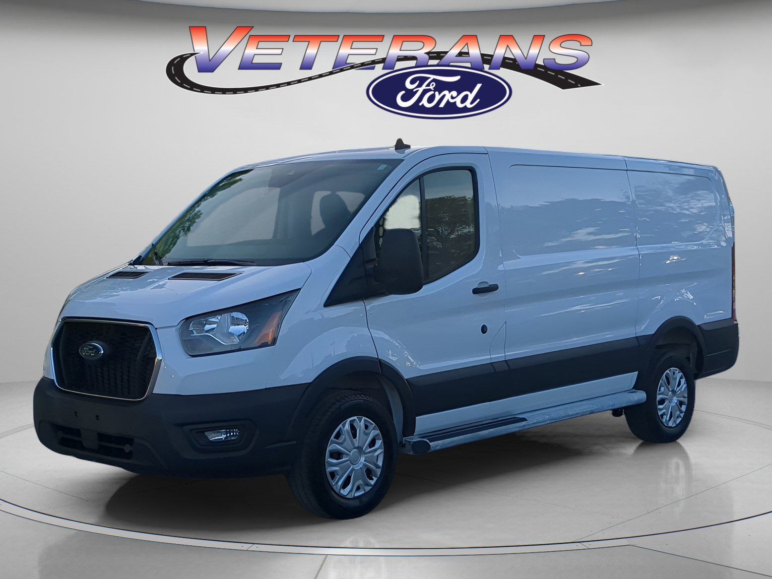 Certified 2025 Ford Transit 250 Low Roof w/ Exterior Upgrade Package RWD image 1