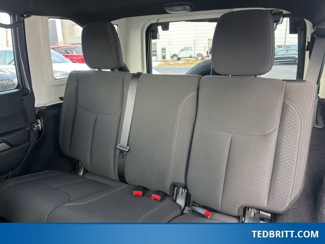 Used 2018 Jeep Wrangler Unlimited Sport image 13