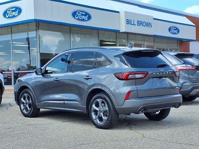 Certified 2023 Ford Escape ST-Line Select w/ Tech Pack #2 AWD/4WD image 2