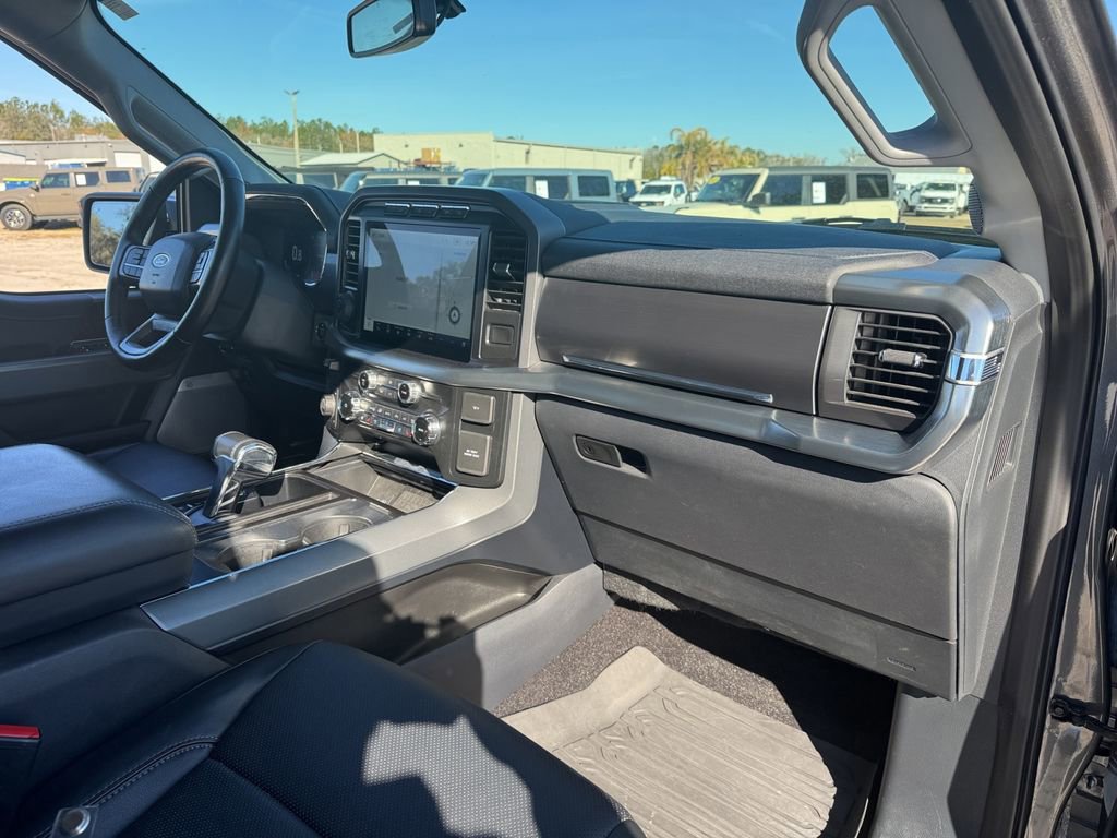 Certified 2022 Ford F150 Lariat w/ Equipment Group 502A High image 21