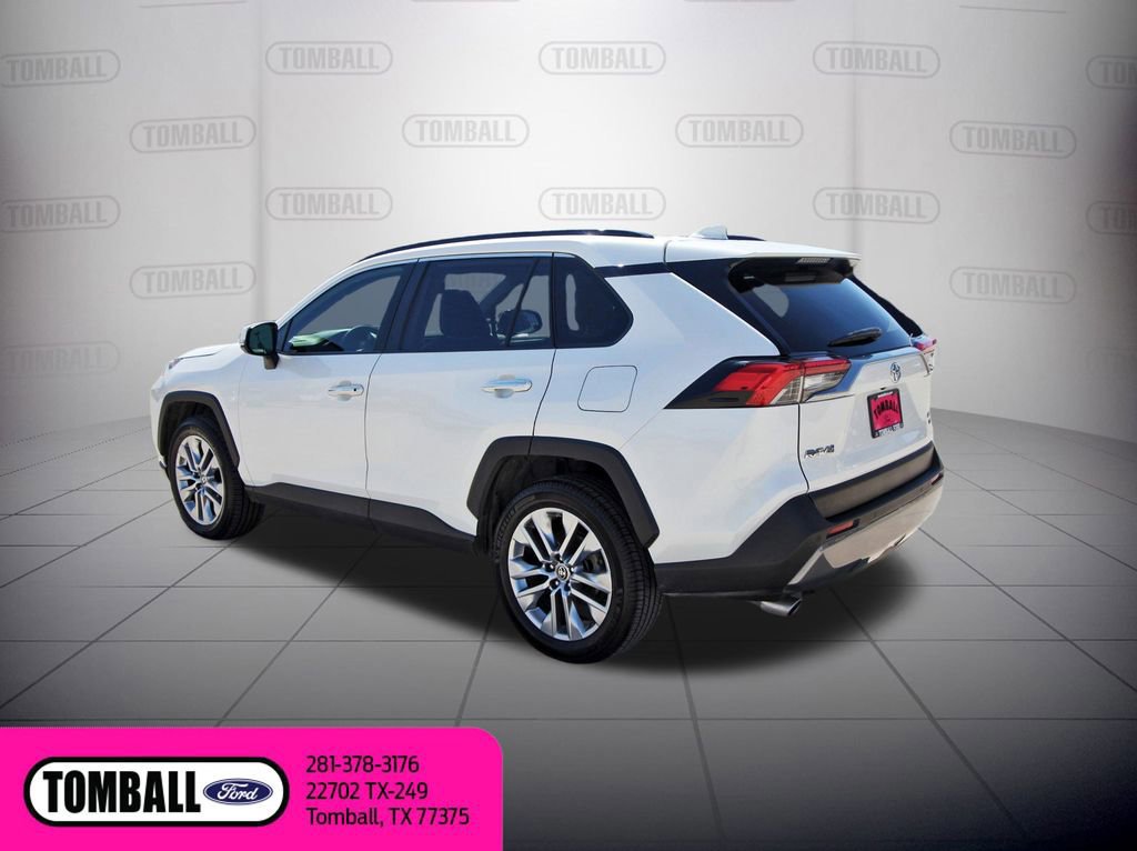 Used 2019 Toyota RAV4 Limited w/ Cold Weather Package image 3