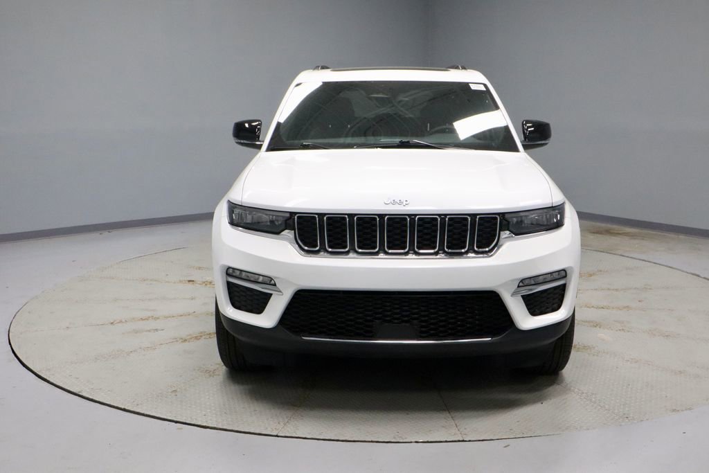 Used 2025 Jeep Grand Cherokee Limited 4xe AWD/4WD image 8