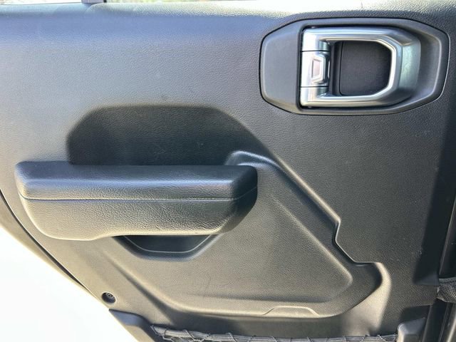 Used 2023 Jeep Gladiator Sport image 18