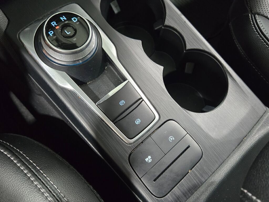 Certified 2022 Ford Escape SEL w/ Technology Package image 30