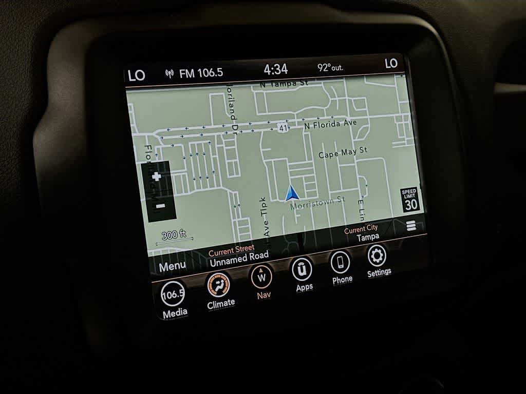 Used 2023 Jeep Renegade Latitude AWD/4WD image 27