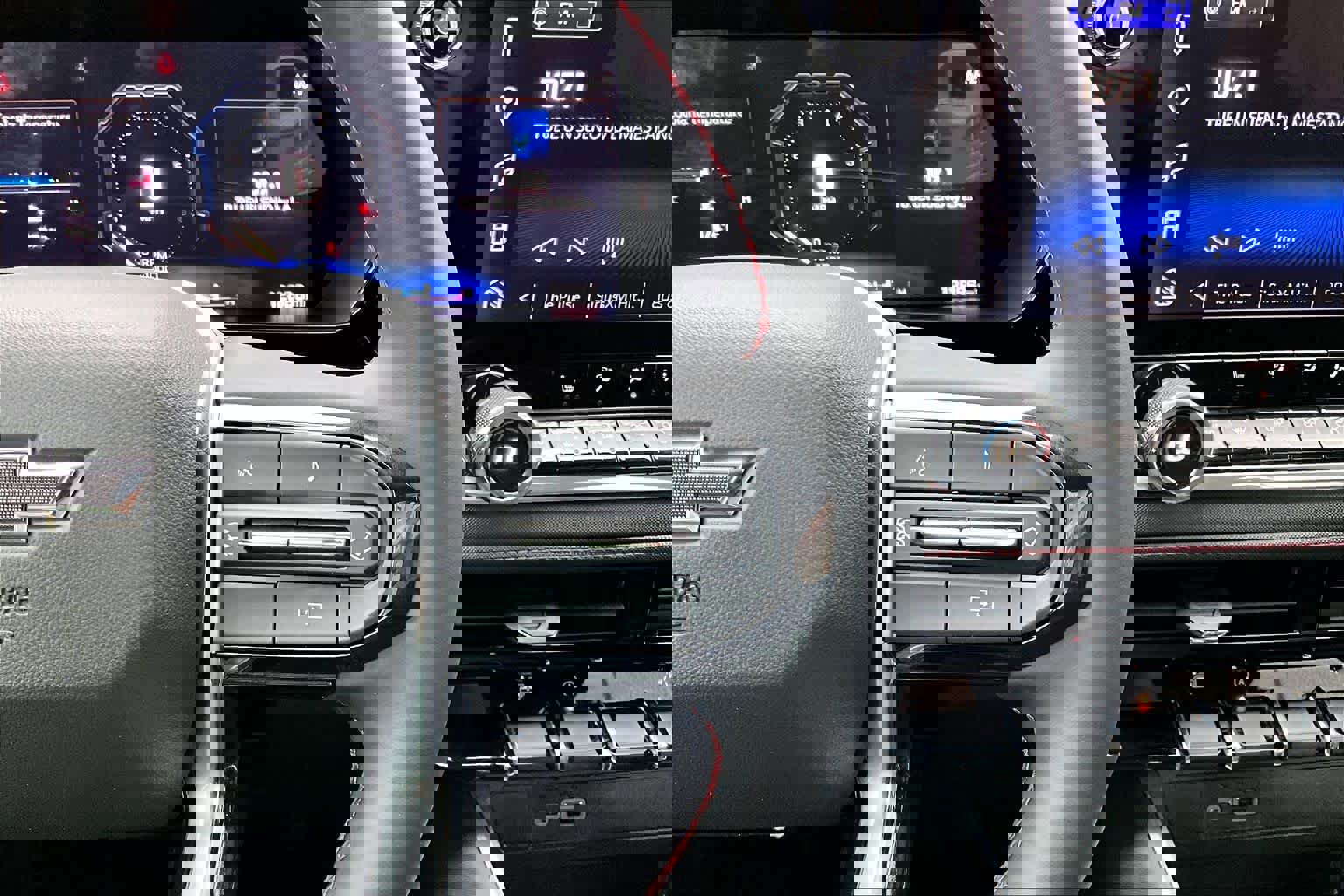 Used 2024 Chevrolet Colorado Z71 w/ Z71 Convenience Package 2 image 26