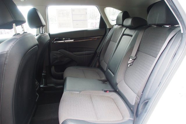 Used 2023 Kia Seltos S w/ Navigation Package FWD image 20