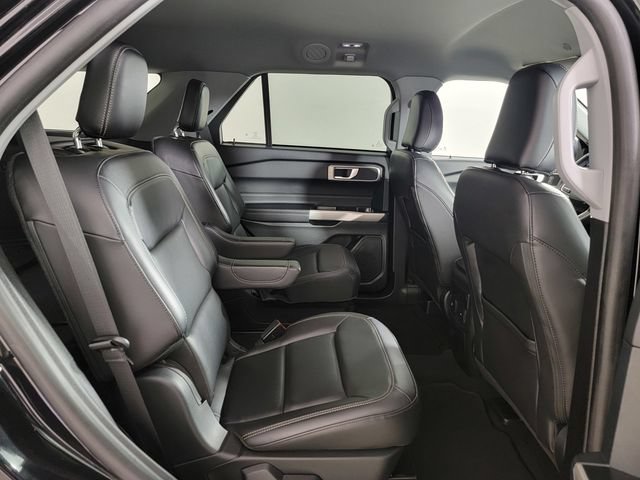 Certified 2023 Ford Explorer XLT w/ Equipment Group 202A AWD/4WD image 18