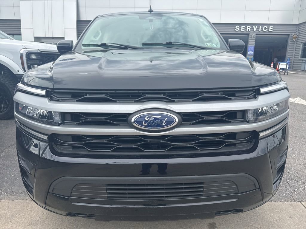 Certified 2023 Ford Expedition XLT AWD/4WD image 2