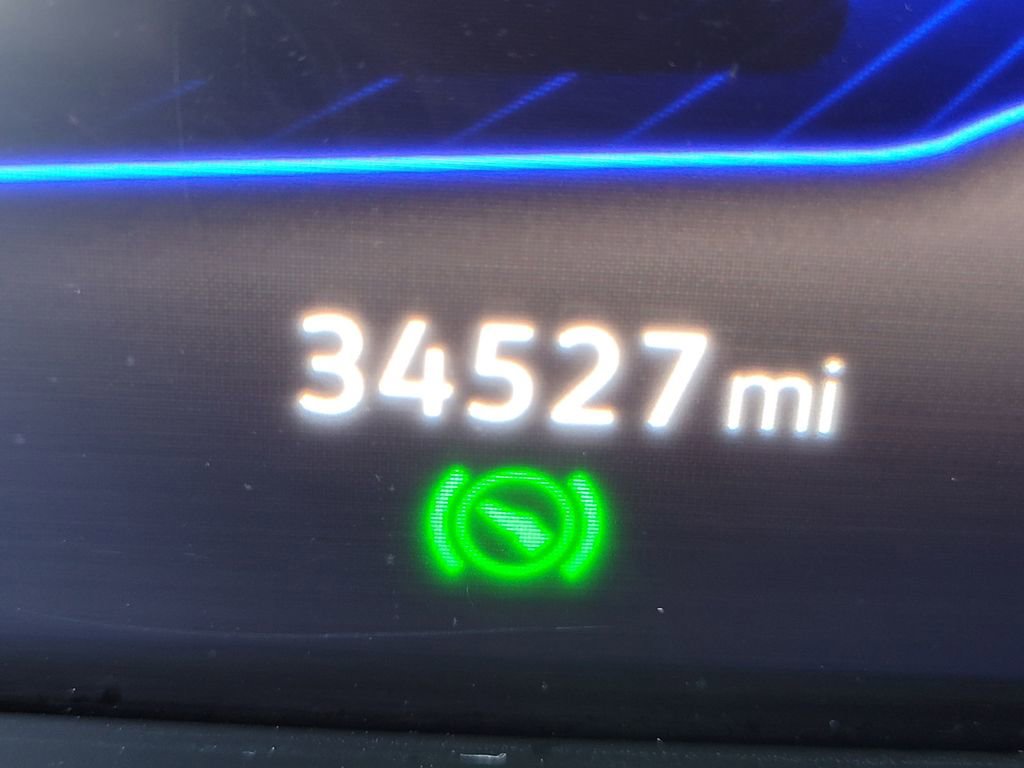 Used 2022 Volkswagen Tiguan SE image 25