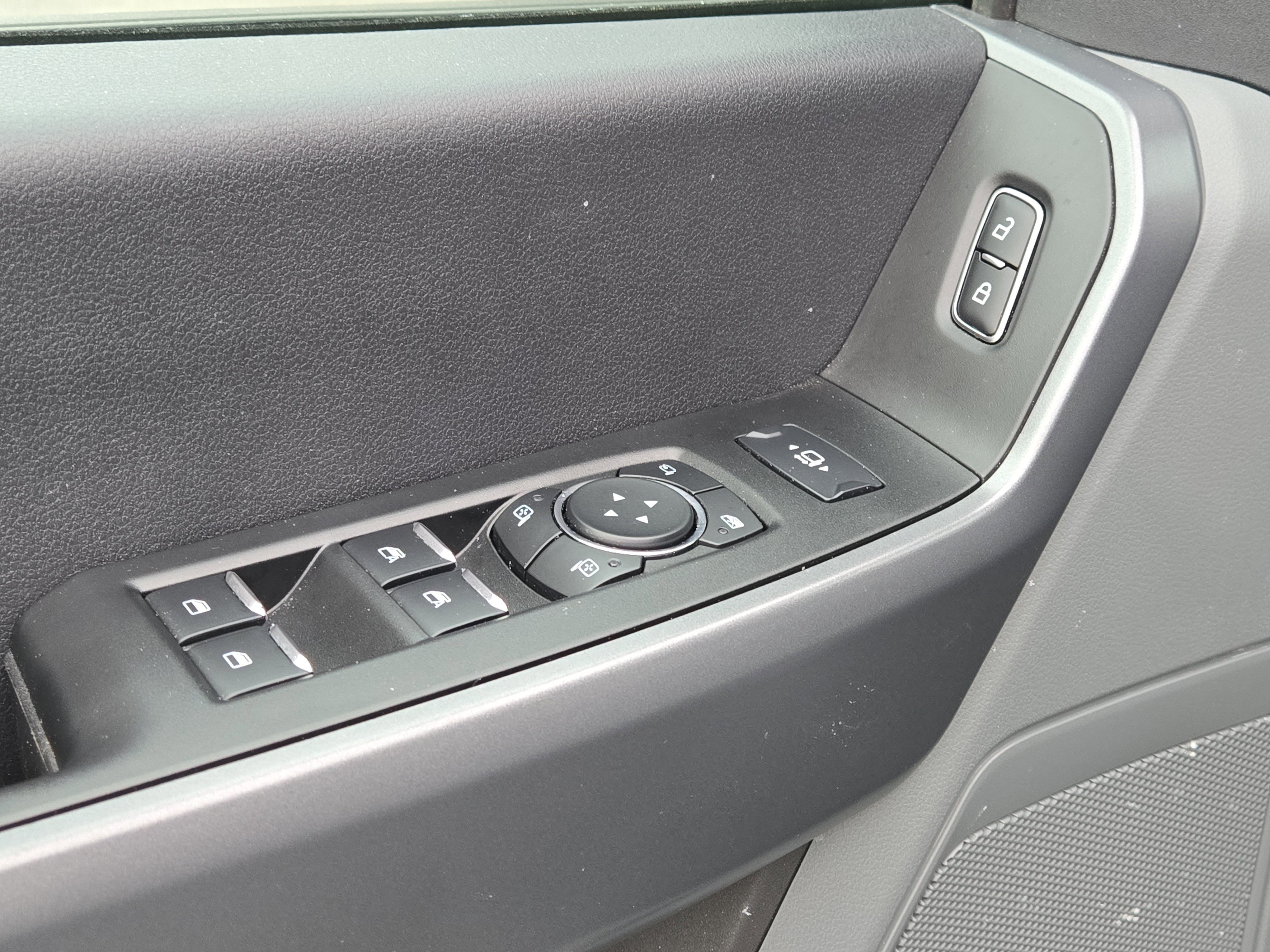 Certified 2024 Ford F350 XLT w/ 360-Degree Camera Package image 21