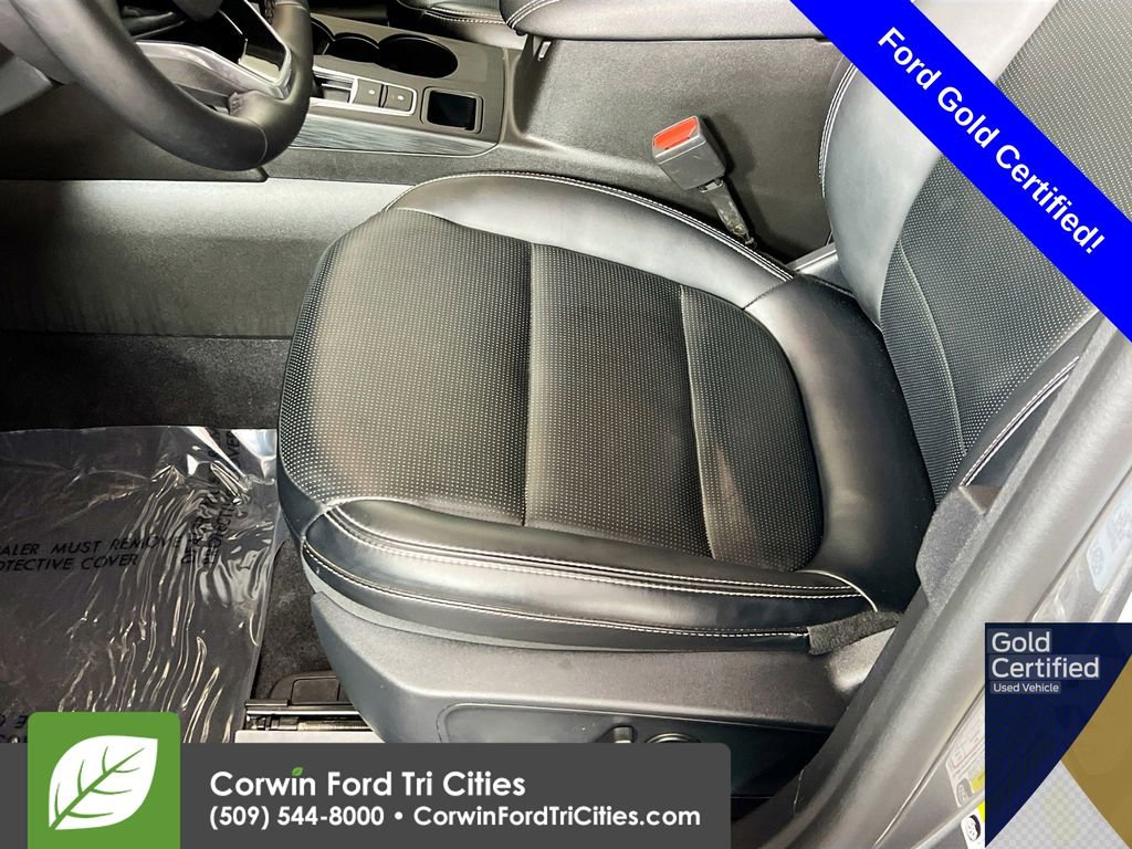 Certified 2025 Ford Escape Platinum image 22