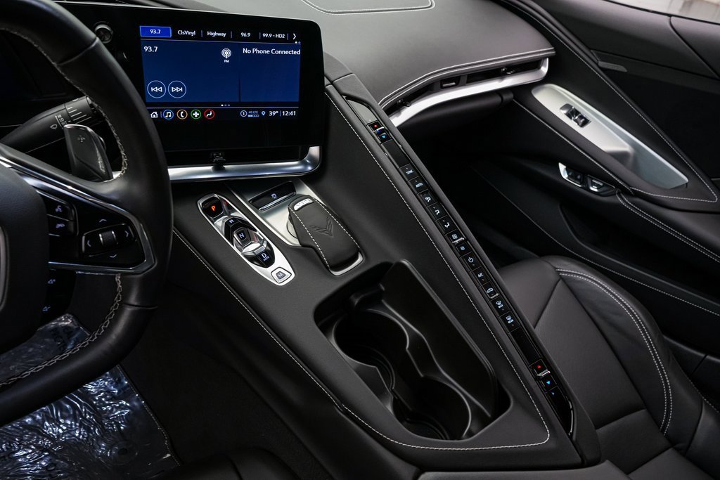 Used 2021 Chevrolet Corvette Stingray Coupe w/ 1LT image 34