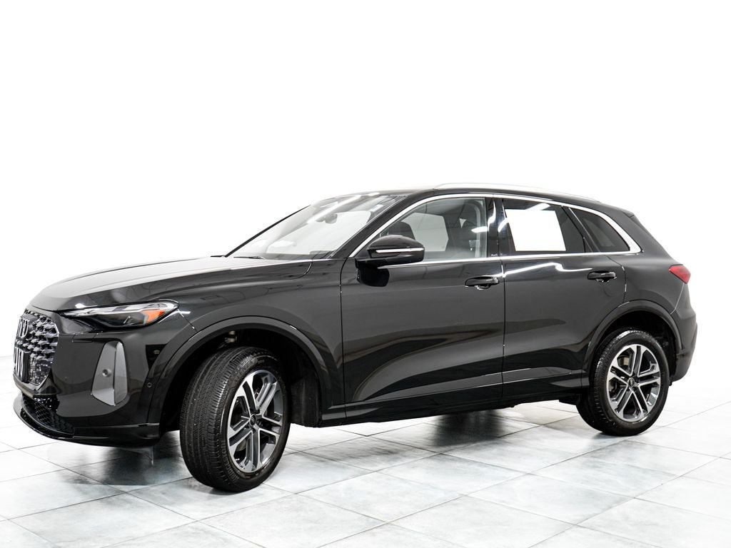 Used 2025 Audi Q5 Premium w/ Convenience Package AWD/4WD image 4