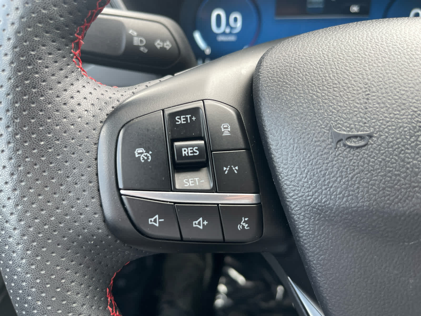 Certified 2023 Ford Escape ST-Line Elite w/ Premium Technology Package AWD/4WD image 13