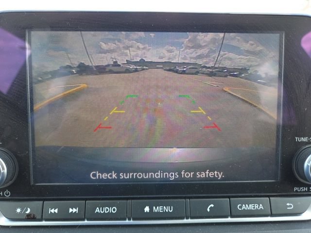 Used 2024 Nissan Rogue S AWD/4WD image 32