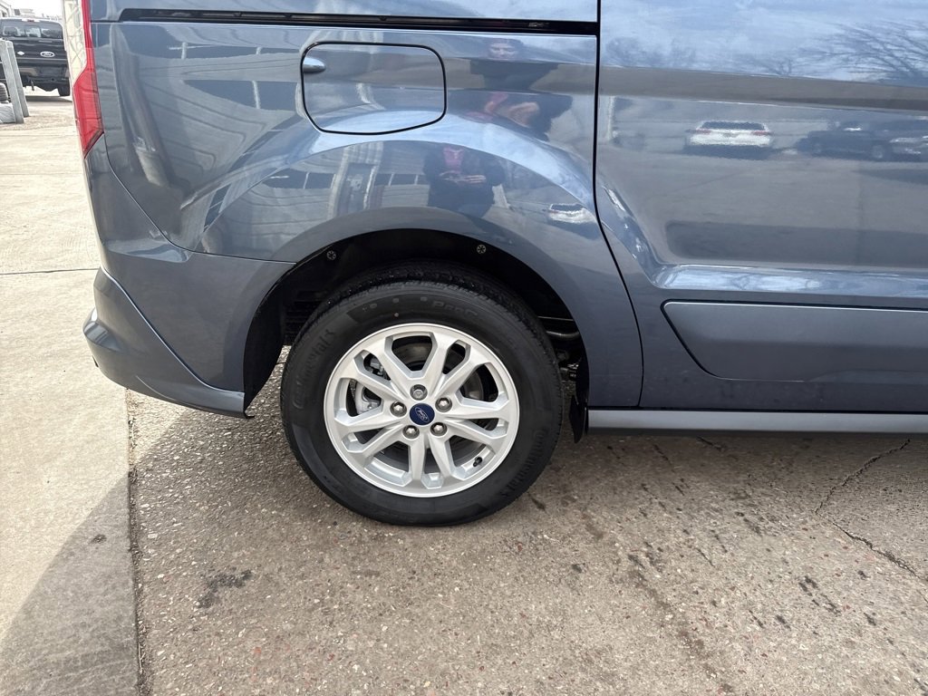Certified 2022 Ford Transit Connect XLT image 33