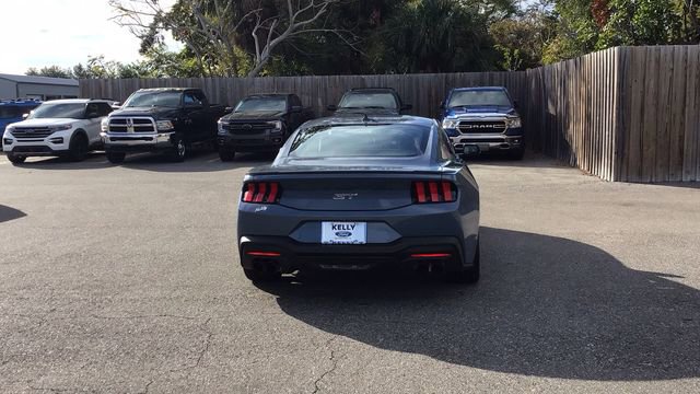 Certified 2025 Ford Mustang GT Premium image 4
