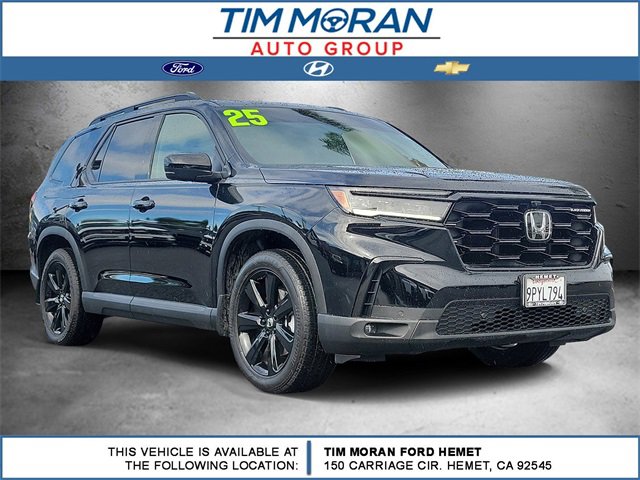Used 2025 Honda Pilot Black Edition image 1
