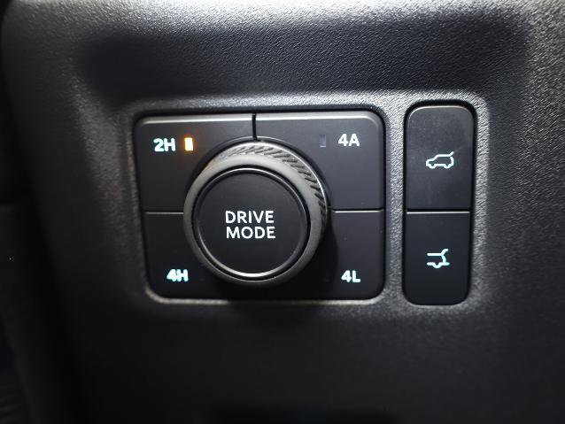 Certified 2025 Ford Expedition Active image 20