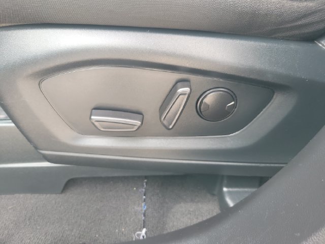 Certified 2023 Ford Explorer XLT RWD image 23