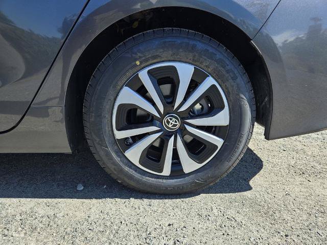 Used 2018 Toyota Prius Prime Premium w/ Carpet Mat Package FWD image 31