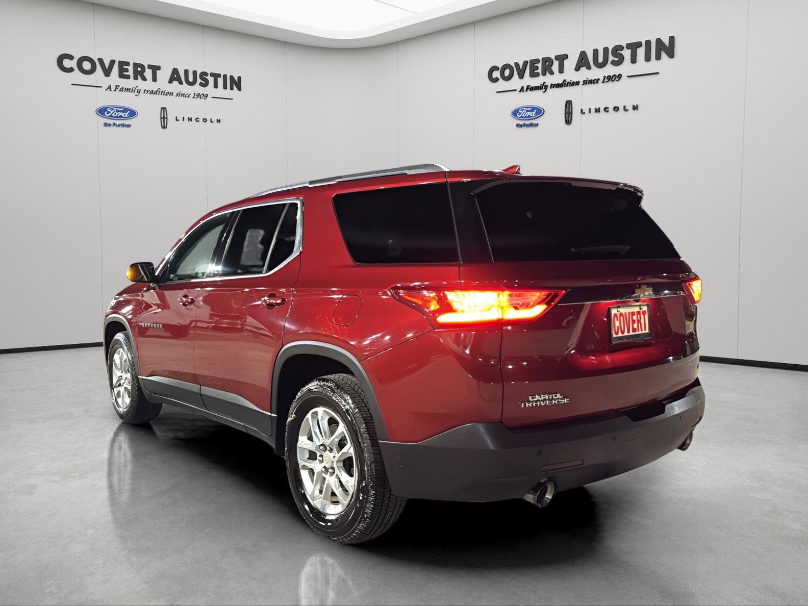 Used 2019 Chevrolet Traverse LT image 3