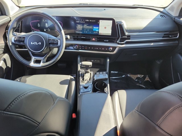 Used 2024 Kia Sportage EX image 17