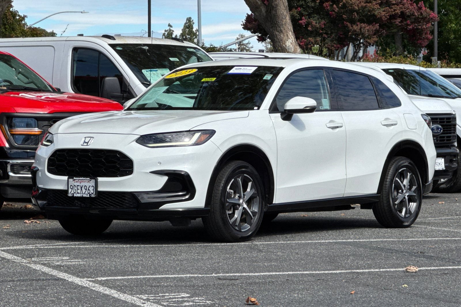 Used 2023 Honda HR-V EX-L image 9