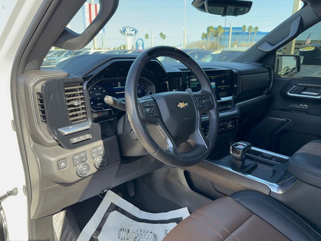 Used 2025 Chevrolet Silverado 1500 High Country image 11