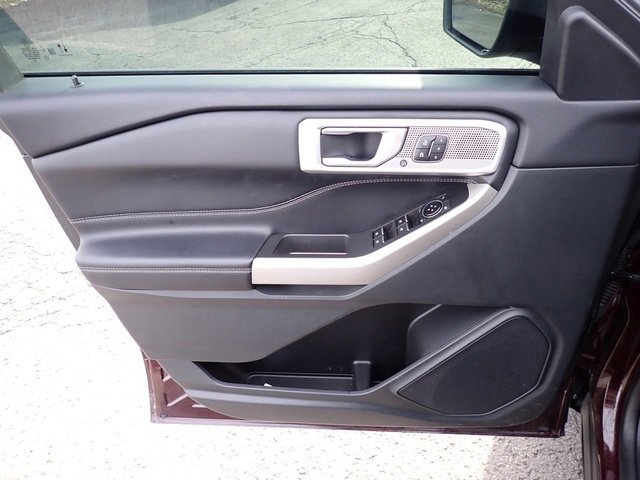 Certified 2022 Ford Explorer Limited w/ Equipment Group 301A image 21