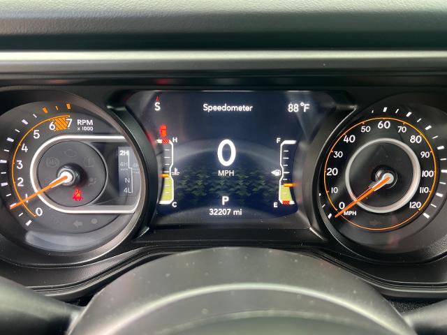 Used 2024 Jeep Wrangler Unlimited Rubicon AWD/4WD image 8