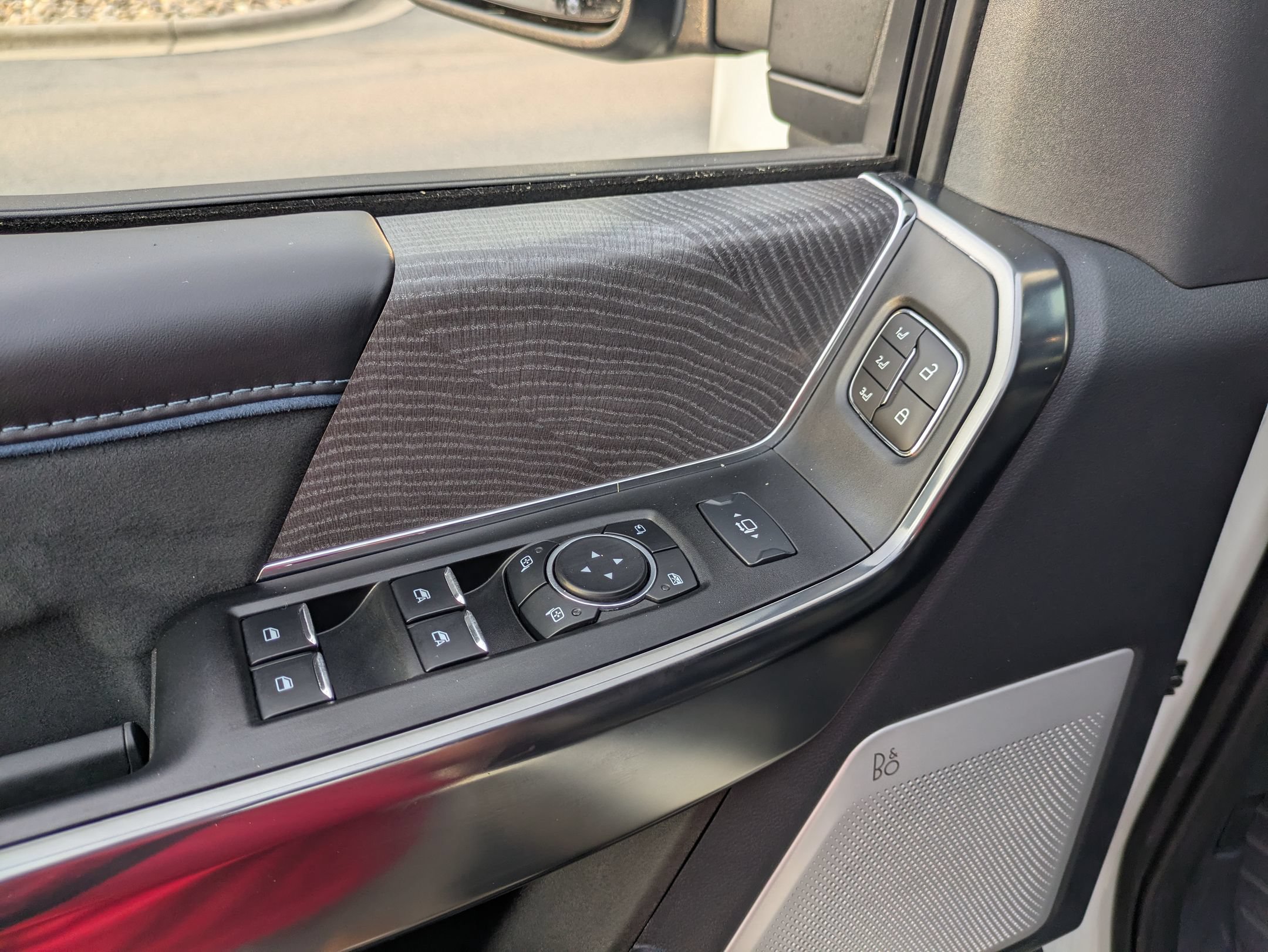 Certified 2025 Ford F250 Platinum AWD/4WD image 17
