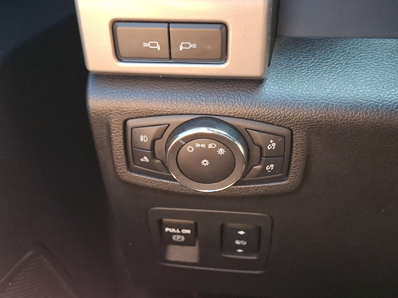 Certified 2017 Ford F150 Lariat AWD/4WD image 28