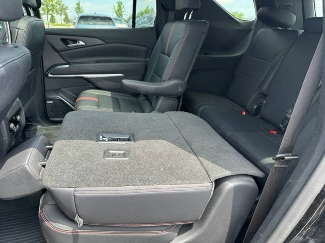 Used 2024 Chevrolet Traverse RS w/ LPO, Floor Liner Package AWD/4WD image 15