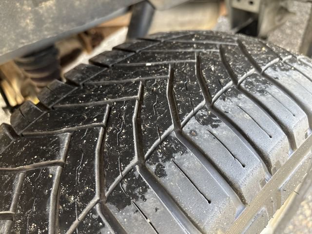 Certified 2021 Ford Transit 250 Medium Roof AWD image 41