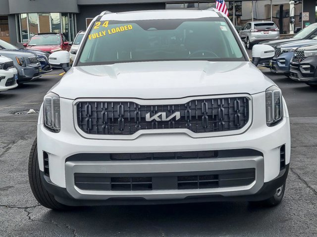 Used 2024 Kia Telluride EX w/ EX Captain's Chair Package image 8